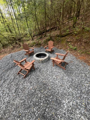Fresh Air Cabin - Secluded 1 Acre 2Bd, 2Bth - Dogs Allowed